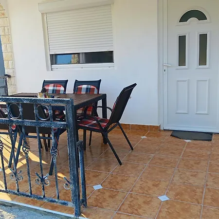 Samanta&amanda, Vir, Appartement Kovacic