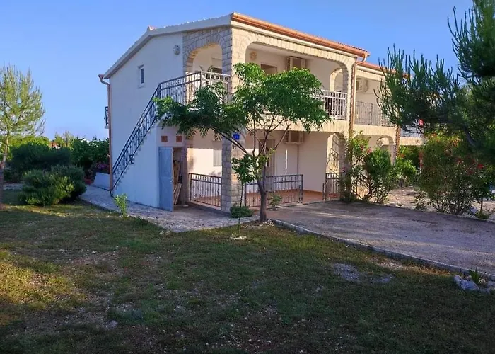 Samanta&amanda, Vir, Kovacic